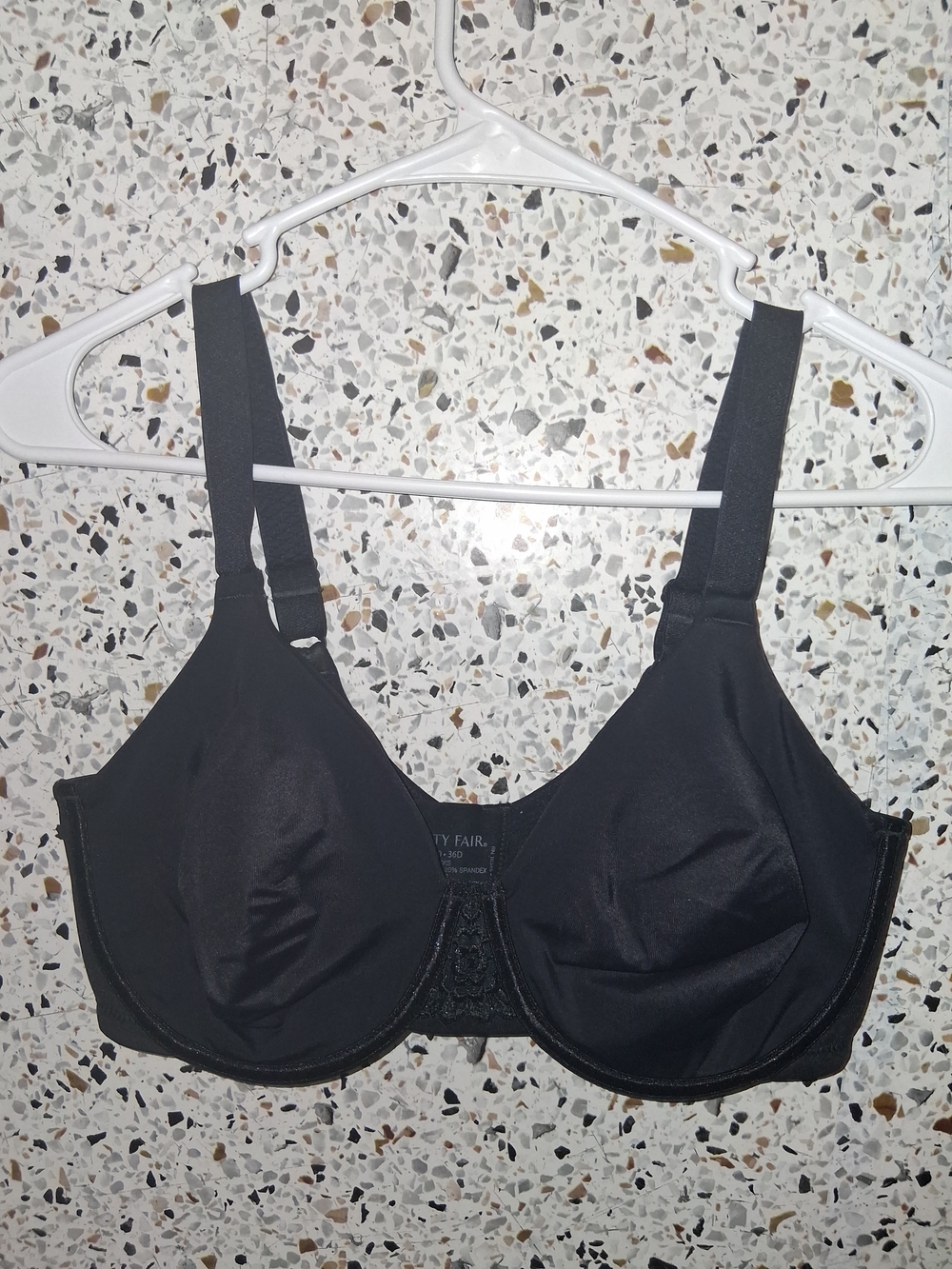 Women's Vanity Fair Tshirt Bra Size 36D Black No Padding With Wires
